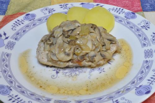 Vepřové řízky s houbami v alobalu  – Střední Česko recept, zvládnete za 30 - 45 minut
